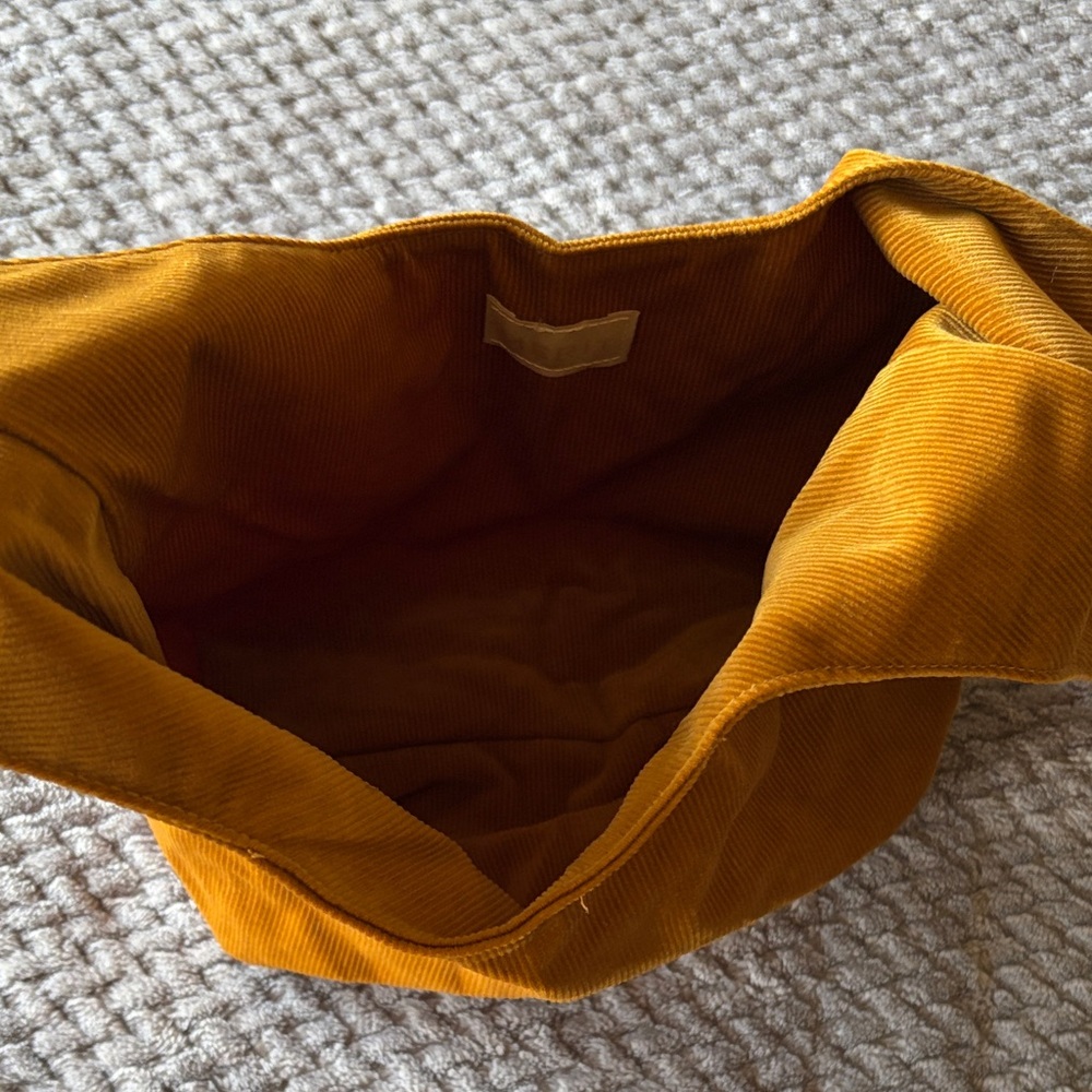 Merit Cosmetic Bag - Picture 3 of 4